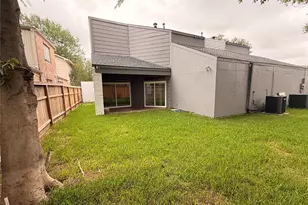 1114 Stoney Hill Dr, Houston, TX 77077 - Photo 22