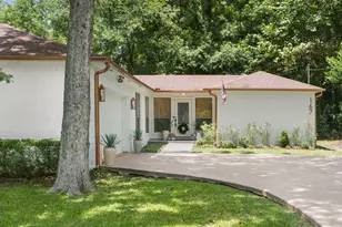 167 N Thunderbird Dr, Conroe, TX 77304 - Photo 4
