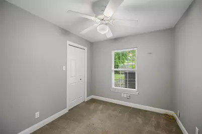 127 Marlin Avenue, Galveston, TX 77550 - Photo 14