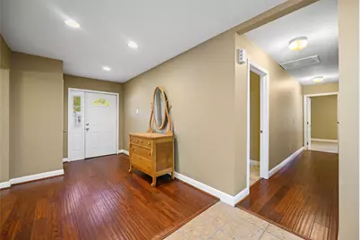 127 Marlin Avenue, Galveston, TX 77550 - Photo 4