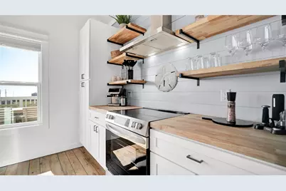 1038 Victoria Lane, Gilchrist, TX 77617 - Photo 34