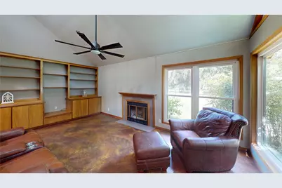 5610 County Road 823, West Columbia, TX 77486 - Photo 4