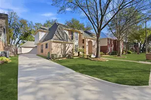 3227 Ashton Park Dr, Houston, TX 77082 - Photo 2