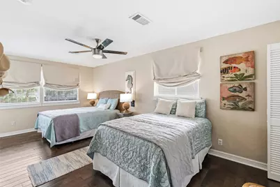 523 Paradise Drive, Galveston, TX 77554 - Photo 14