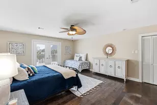 523 Paradise Dr, Galveston, TX 77554 - Photo 10