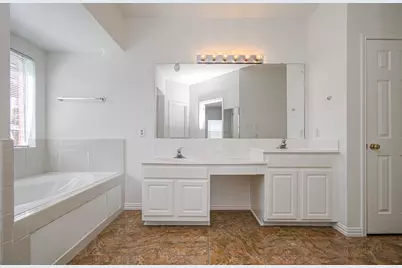 1402 Pine Knot Court, Pearland, TX 77581 - Photo 20