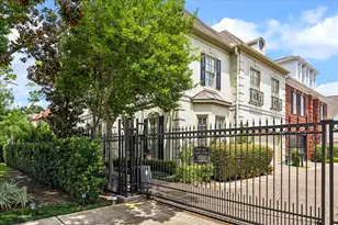 240 S Post Oak Ln, Houston, TX 77056 - Photo 4