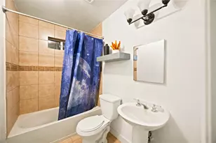 824 W 17th St, Houston, TX 77008 - Photo 8