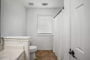 55 N Walden Elms Cir, The Woodlands, TX 77382 - Photo 24
