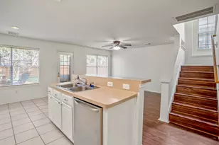 55 N Walden Elms Cir, The Woodlands, TX 77382 - Photo 18
