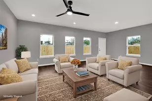 8029 Ritz St, Houston, TX 77028 - Photo 4