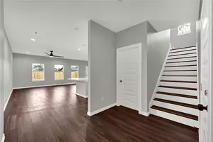 8029 Ritz St, Houston, TX 77028 - Photo 14