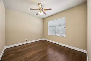 405 Jackson Hill St, Houston, TX 77007 - Photo 14