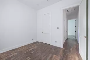 1049 Broadmoor Dr, Huntsville, TX 77340 - Photo 16