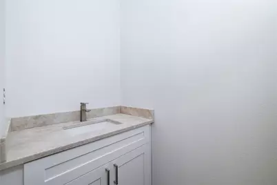 1049 Broadmoor Drive, Huntsville, TX 77340 - Photo 10