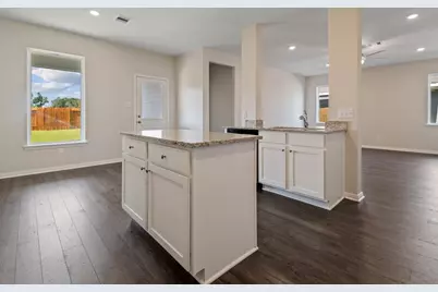 16457 Blossom Grove Drive, Conroe, TX 77303 - Photo 6