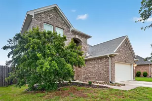 10015 Chase Ct, Baytown, TX 77521 - Photo 4