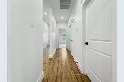 314 E Republic Avenue, Baytown, TX 77520 - Photo 20