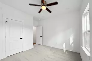 314 E Republic Ave, Baytown, TX 77520 - Photo 22