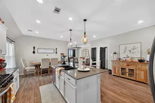 4606 Gonzales Ct, Baytown, TX 77521 - Photo 10