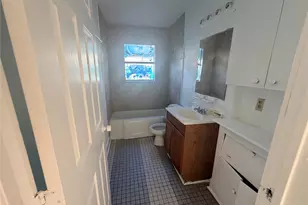 7318 Forrestal St, Houston, TX 77033 - Photo 6