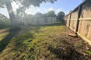 7318 Forrestal St, Houston, TX 77033 - Photo 12