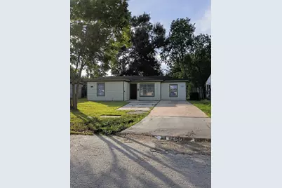 7318 Forrestal Street, Houston, TX 77033 - Photo 1