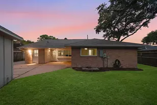 9718 Rathbone Dr, Houston, TX 77031 - Photo 26