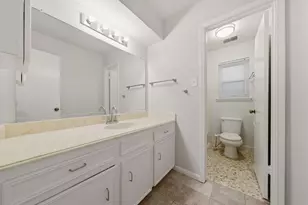 9718 Rathbone Dr, Houston, TX 77031 - Photo 22