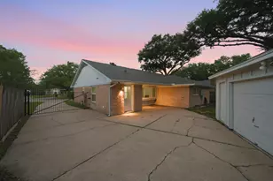9718 Rathbone Dr, Houston, TX 77031 - Photo 30