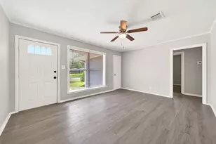 6718 Crosswell St, Houston, TX 77087 - Photo 4