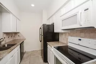 664 Wilcrest Dr, Houston, TX 77042 - Photo 6