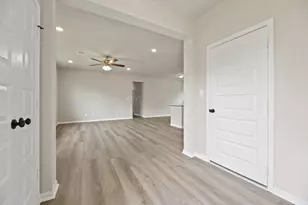 22747 Kaelynn St, New Caney, TX 77357 - Photo 12