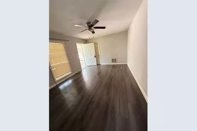 3520 Bagby Avenue, Waco, TX 76711 - Photo 2