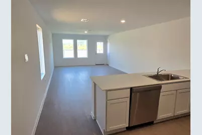 25721 John Wayne Road, Splendora, TX 77372 - Photo 2