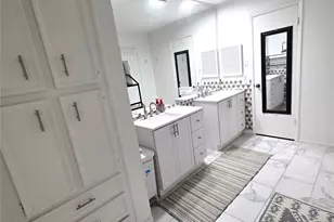 8827 Woodleigh Dr, Houston, TX 77083 - Photo 18