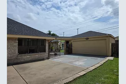 8827 Woodleigh Drive, Houston, TX 77083 - Photo 36