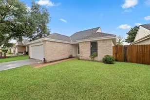 6322 Lynkat Ln, Houston, TX 77083 - Photo 2