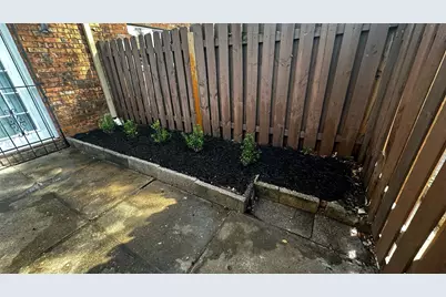 10372 Hammerly Boulevard #25, Houston, TX 77043 - Photo 32