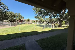 10372 Hammerly Blvd, Houston, TX 77043 - Photo 12