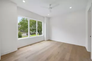 1726 Saxon Dr, Houston, TX 77018 - Photo 24