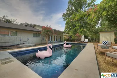 911 Mulberry Avenue, New Braunfels, TX 78130 - Photo 1