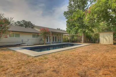 911 Mulberry Avenue, New Braunfels, TX 78130 - Photo 16