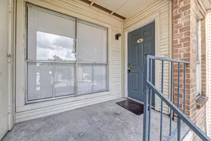 3900 Woodchase Dr, Houston, TX 77042 - Photo 2