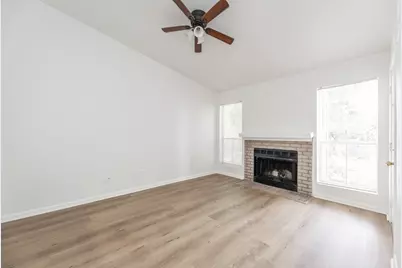 3900 Woodchase Drive #80, Houston, TX 77042 - Photo 4