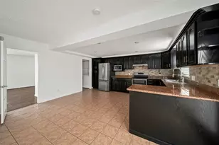 9404 Denbury Way, Houston, TX 77025 - Photo 6