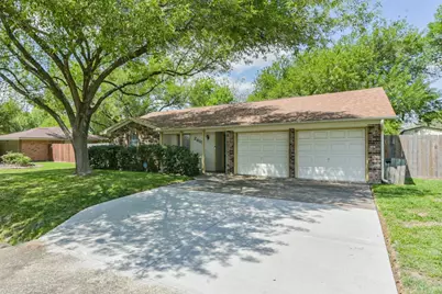 2415 Heather Street, Highlands, TX 77562 - Photo 2