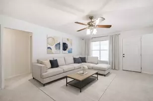 2415 Heather St, Highlands, TX 77562 - Photo 4