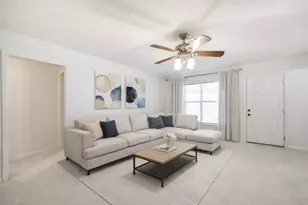 2415 Heather St, Highlands, TX 77562 - Photo 4