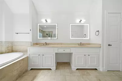 11110 Sherwood Forest Glen Drive, Houston, TX 77043 - Photo 20
